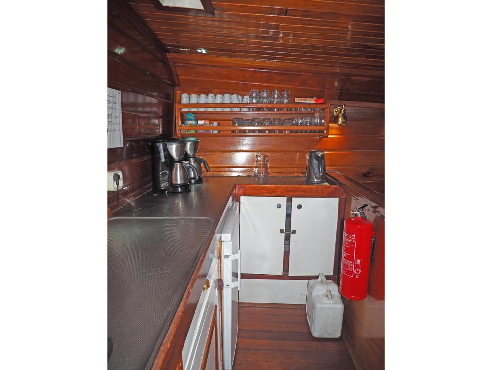 Cabin en avant, H&eacute;bergements